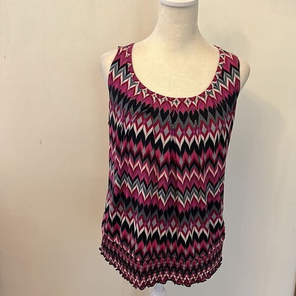 IZ Byer sleeveless pink black patterned blouse Size L - Picture 2 of 9